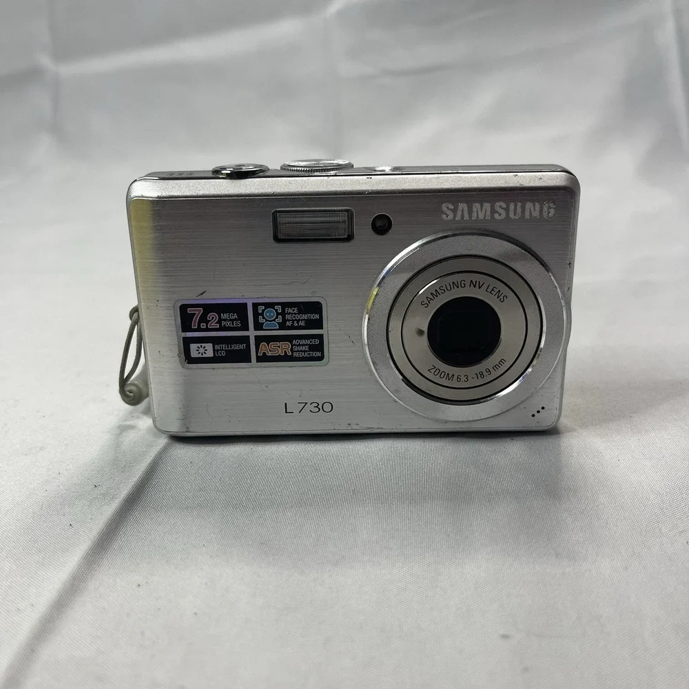 Samsung L730 is a 7.2-megapixel compact digital camera. FOR PARTS